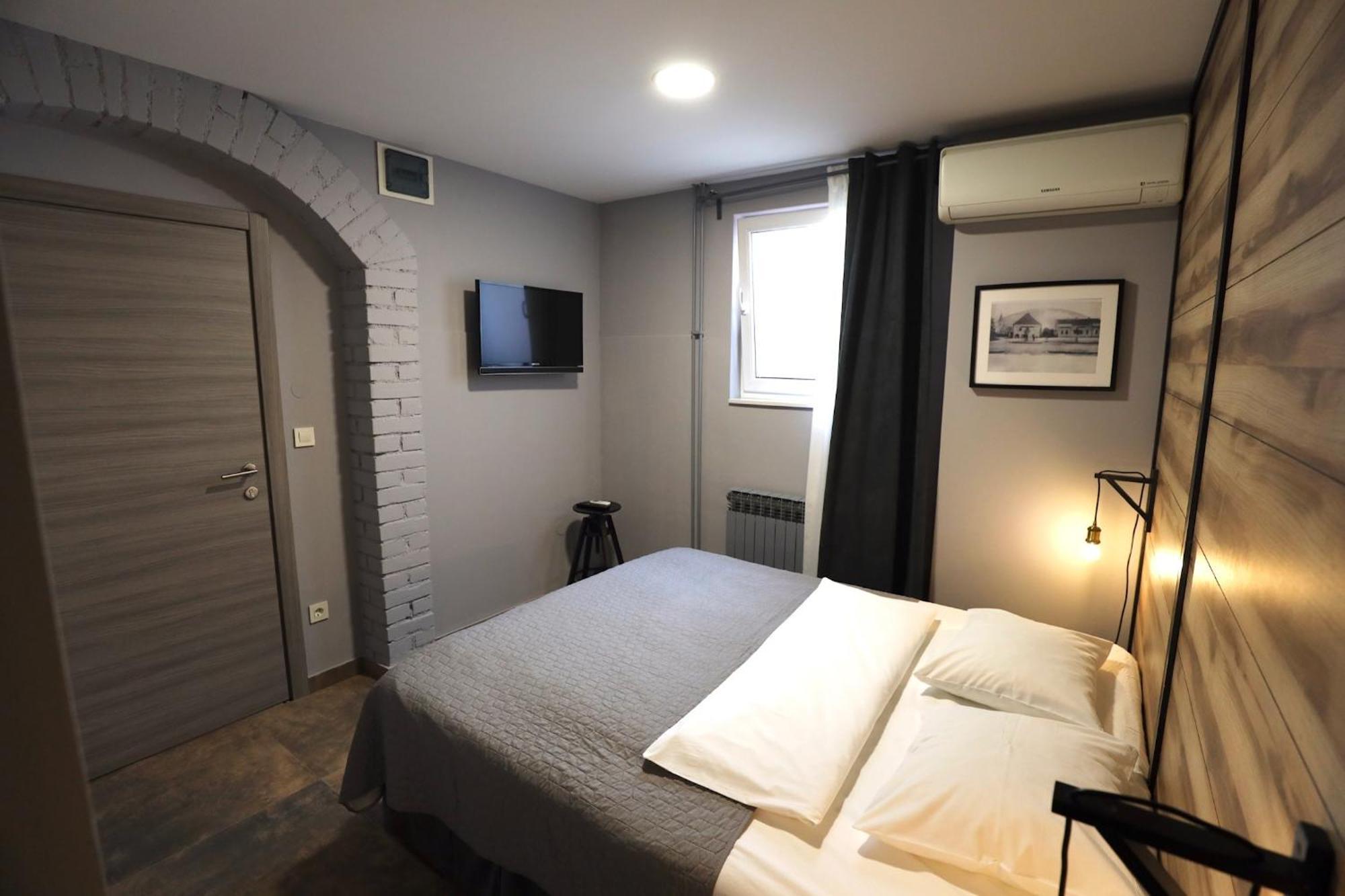 Rooms Kaktus เวลิคาโกริตซา ภายนอก รูปภาพ